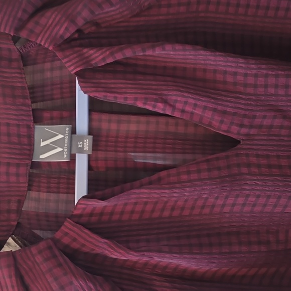 WORTHINGTON BRAND WOMENS BURGUNDY & BLACK SHORT SLEEVES BLOUSE TOP SIZE SMALL - Picture 2 of 14